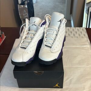 Air Jordan Retro 13 Lakers Edition Sneakers White and Purple. EUC